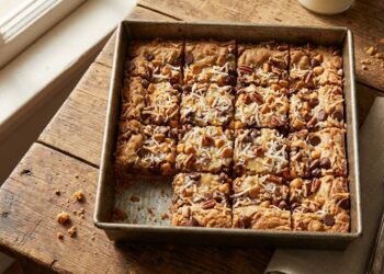 7-Layer Magic Cookie Bars